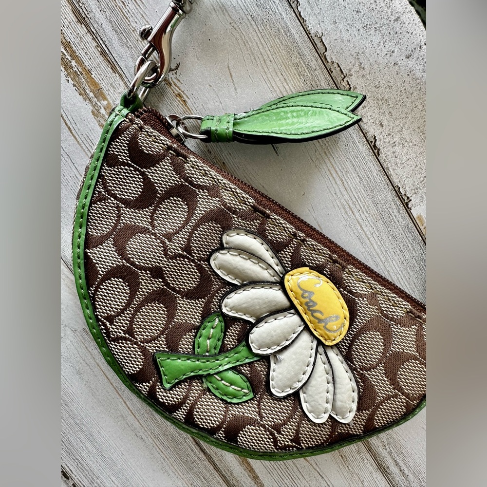 Coach Daisy coin purse
